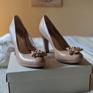 NEW ANTHROPOLOGIE Macyn Heels
